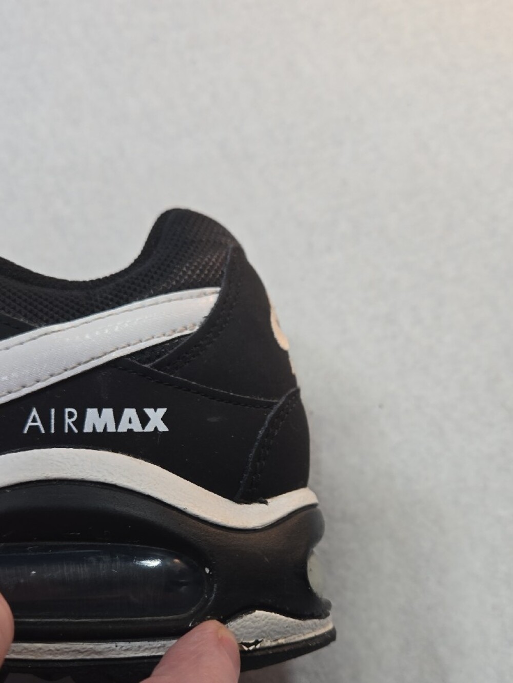 Nike Air Max Command Black and White Running Sneakers Woman's Size 9 - Picture 9 of 11